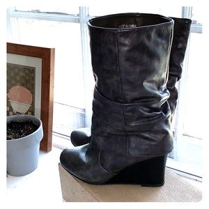 Wedge fold-over boots